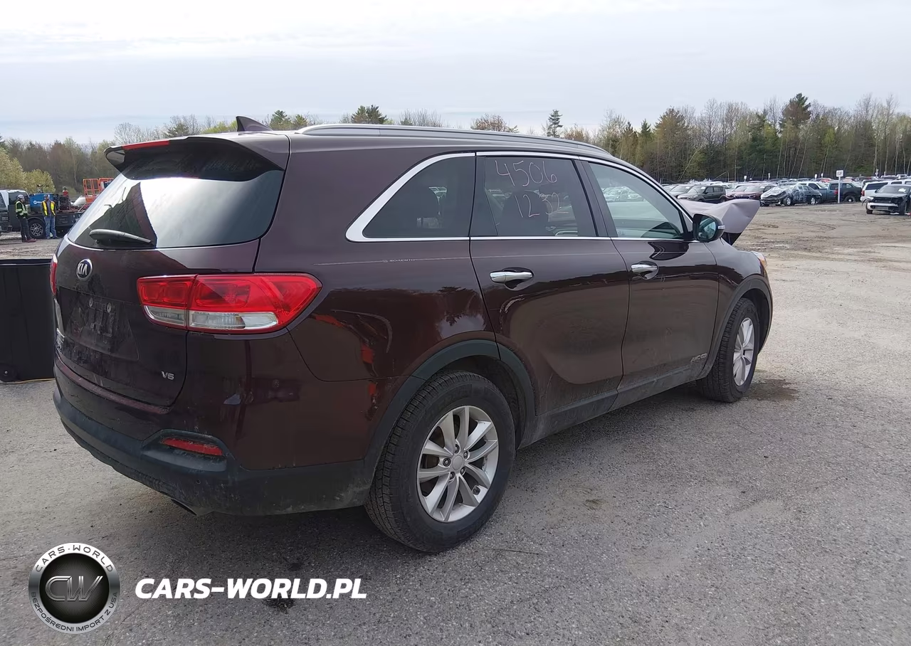 2018 Kia Sorento 3.3L Lx VIN:5XYPGDA54JG421999 - 4