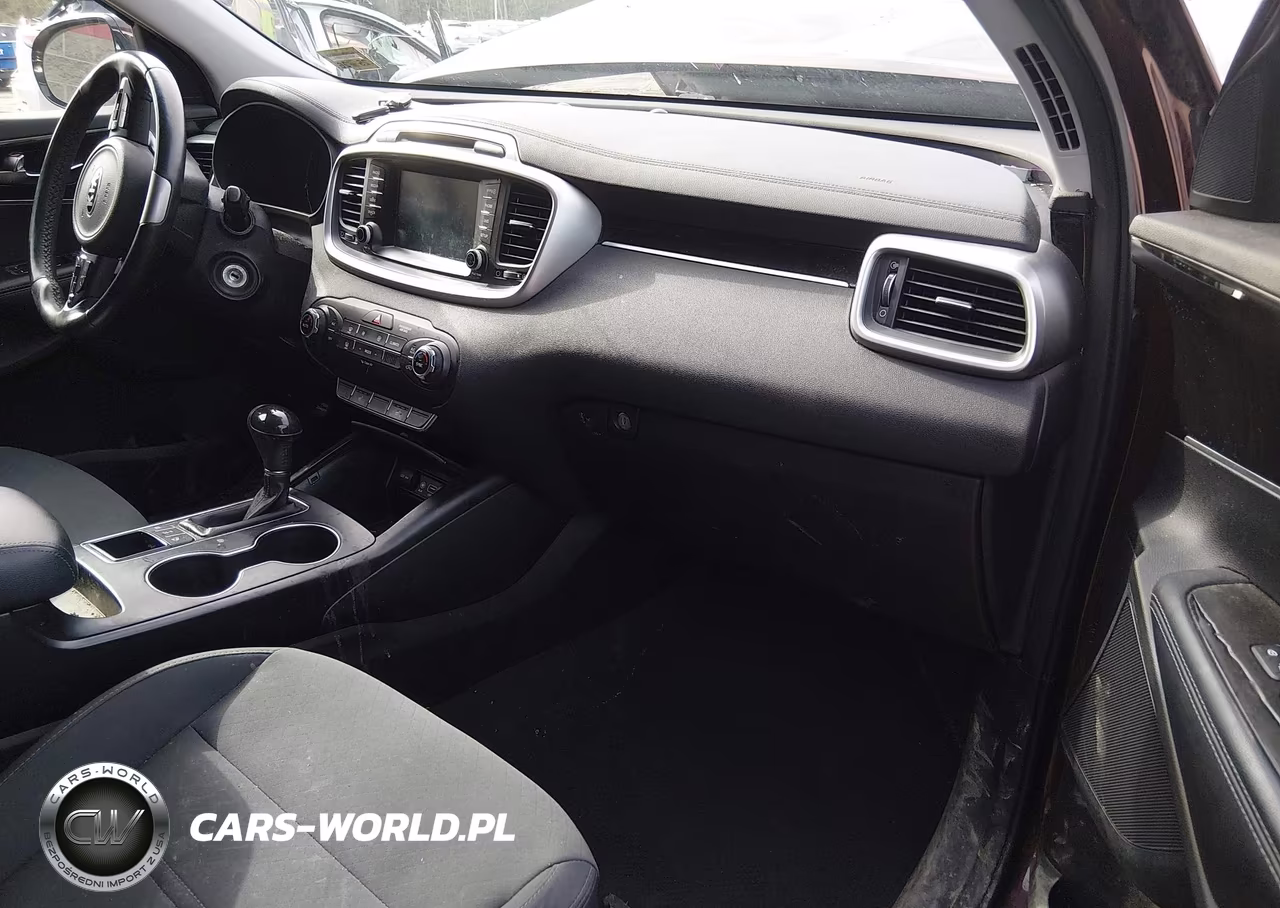 2018 Kia Sorento 3.3L Lx VIN:5XYPGDA54JG421999 - 5