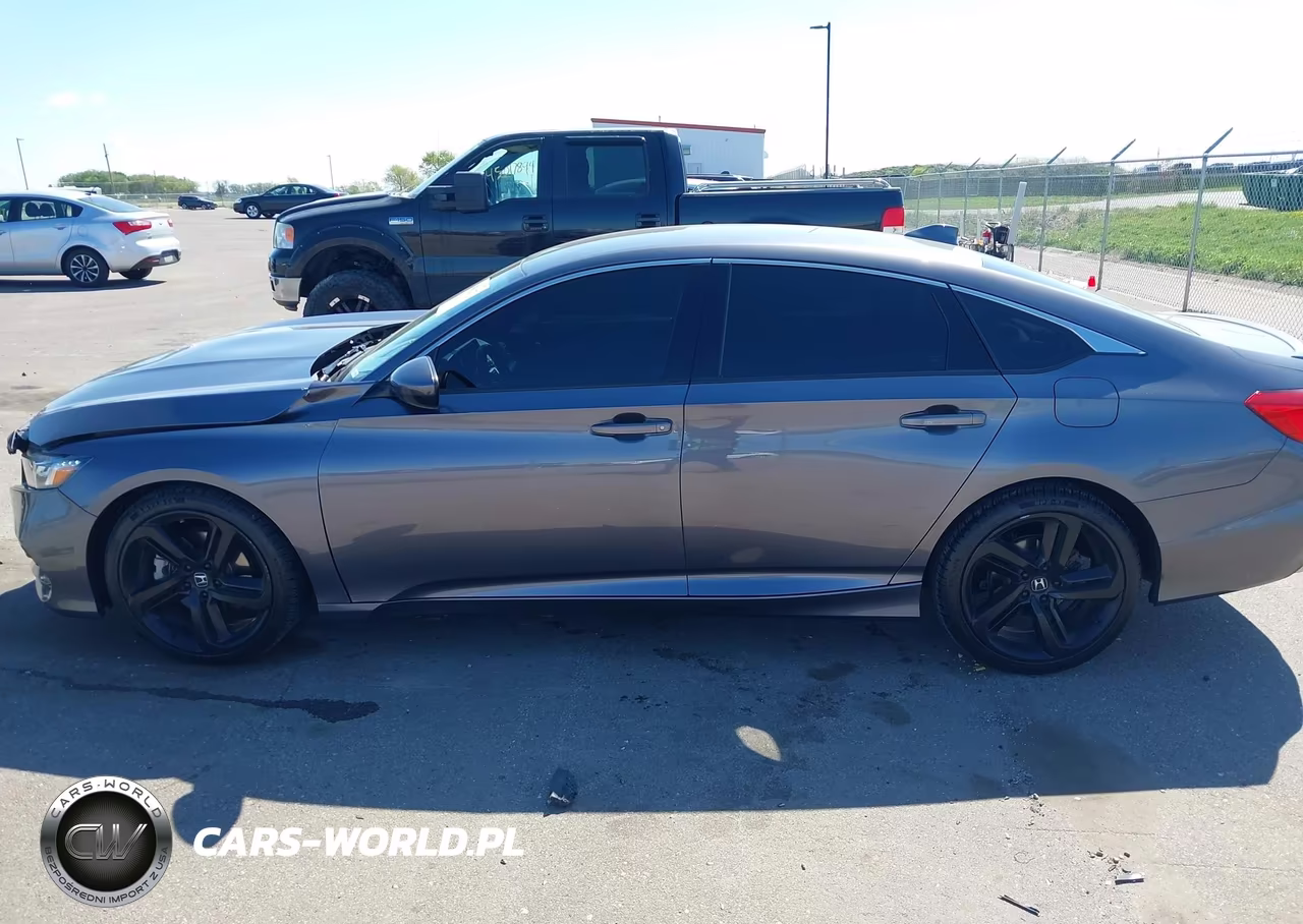 2018 Honda Accord Sport VIN:1HGCV1F37JA259538 - 15