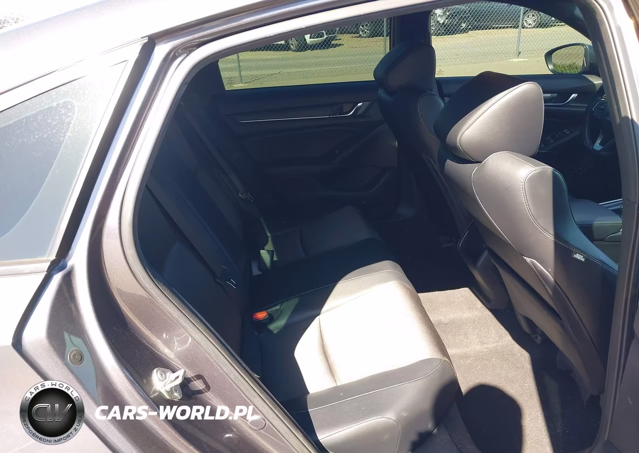 2018 Honda Accord Sport VIN:1HGCV1F37JA259538 - 8
