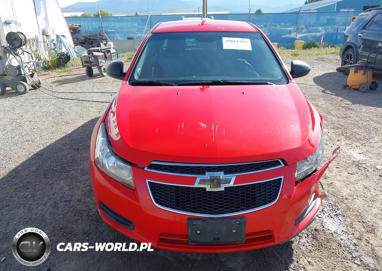 2014 Chevrolet Cruze Ls Manual VIN:1G1PB5SH8E7384951 - 12