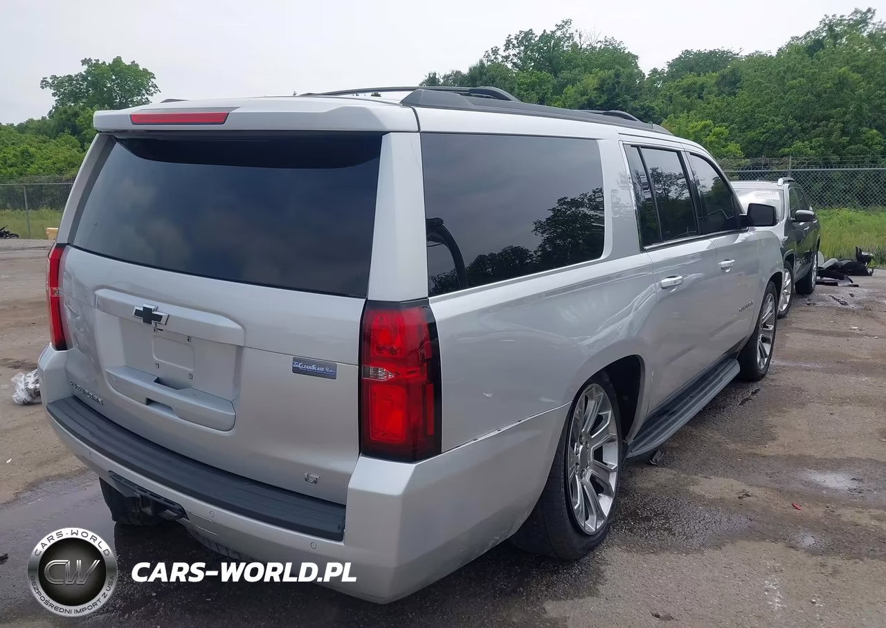 2019 Chevrolet Suburban Lt VIN:1GNSCHKC7KR237287 - 4