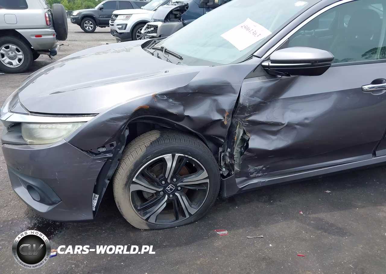 2016 Honda Civic Touring VIN:19XFC1F90GE021834 - 6