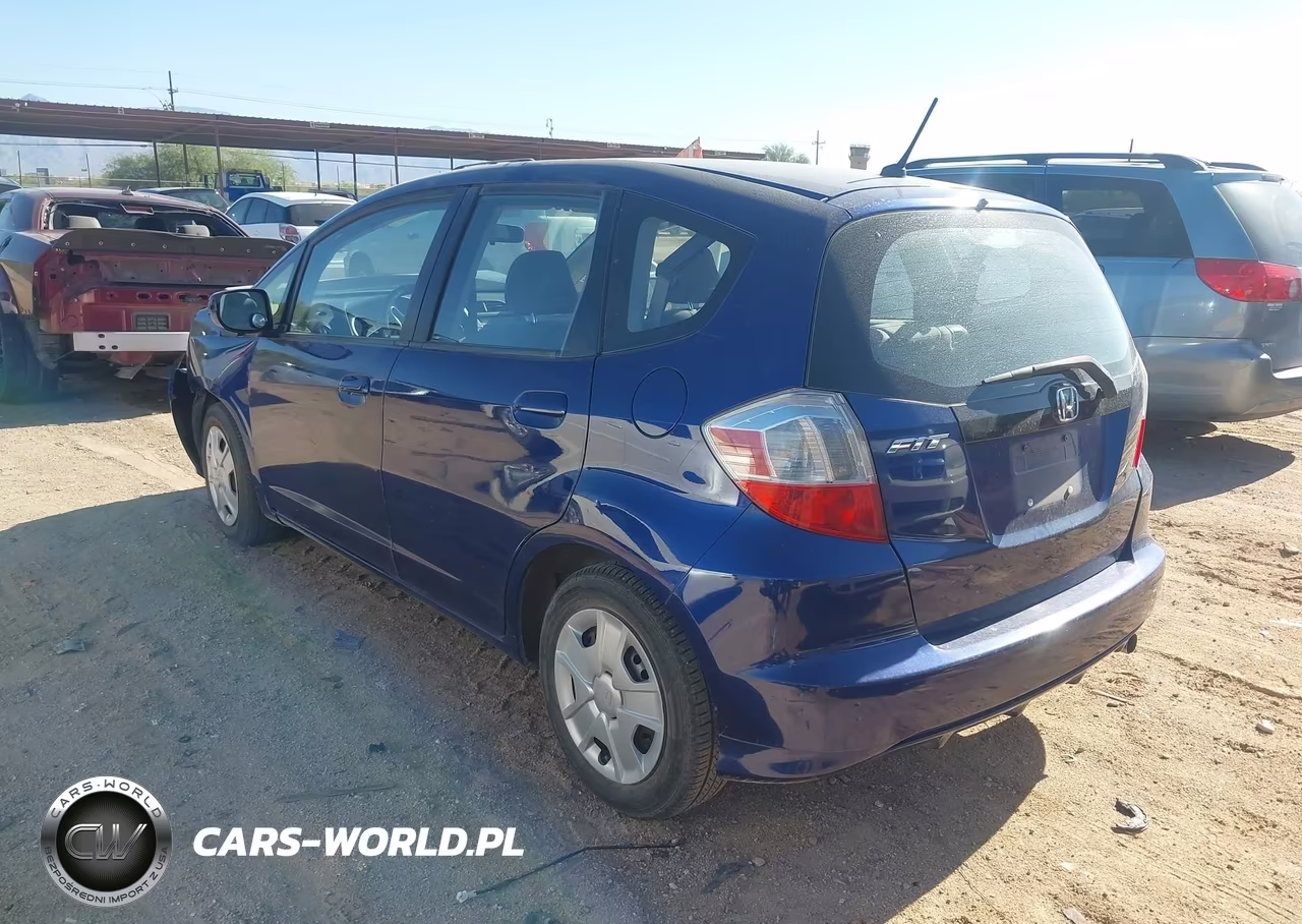 2012 Honda Fit VIN:JHMGE8H35CC008173 - 3