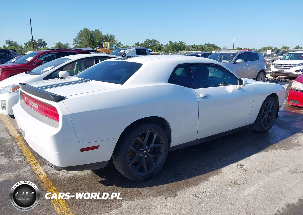 2012 Dodge Challenger Sxt VIN:2C3CDYAG5CH141534 - 4