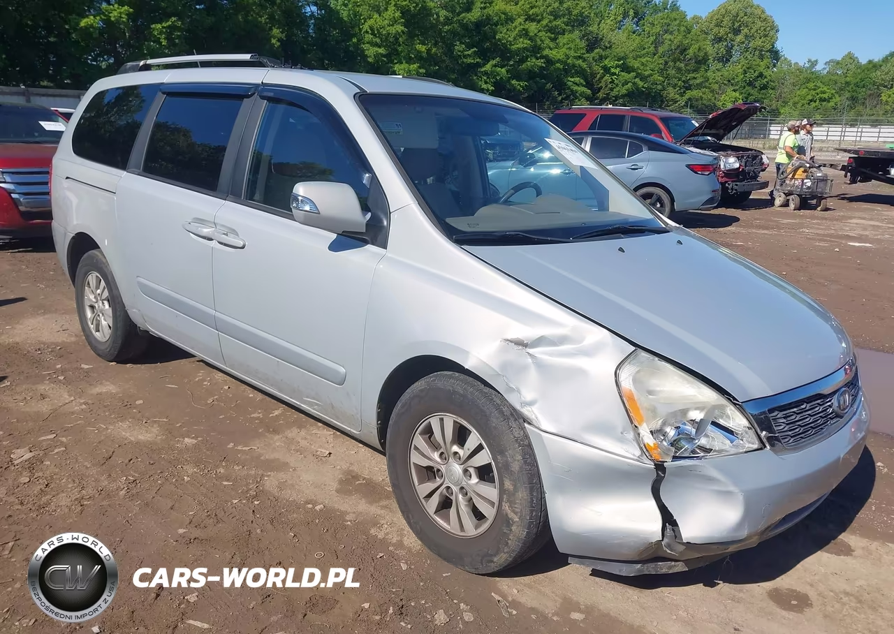 2012 Kia Sedona Lx