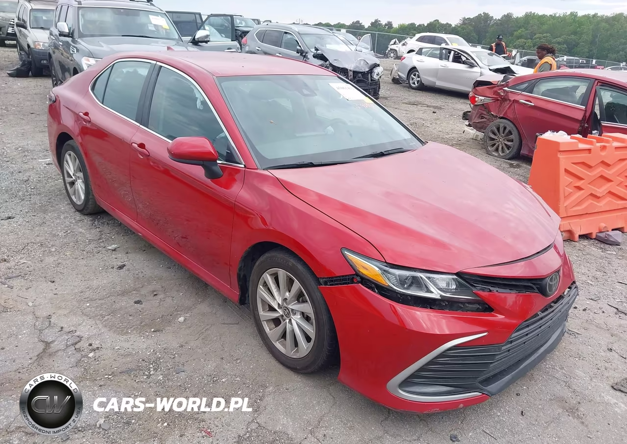 2023 Toyota Camry Le – zdjęcie 1 z 17