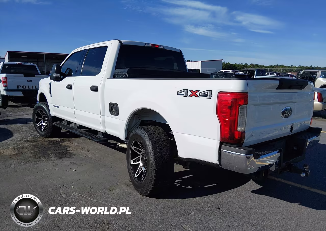 2019 Ford F-250 Xlt VIN:1FT7W2BT0KEE35977 - 3