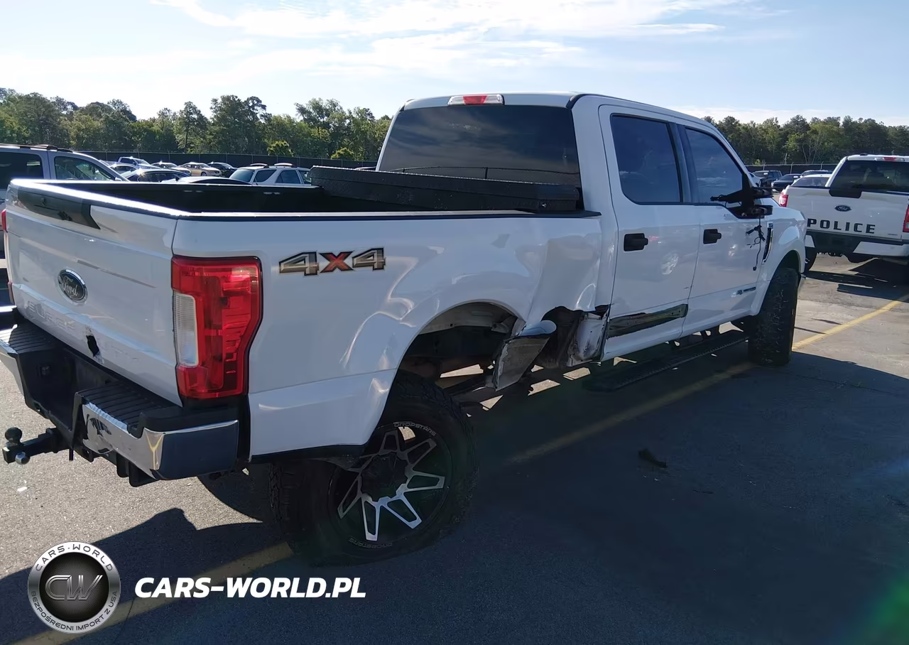 2019 Ford F-250 Xlt VIN:1FT7W2BT0KEE35977 - 4