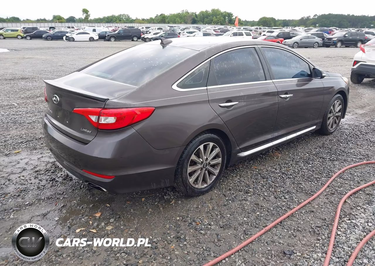 2017 Hyundai Sonata Limited VIN:5NPE34AF2HH558728 - 4