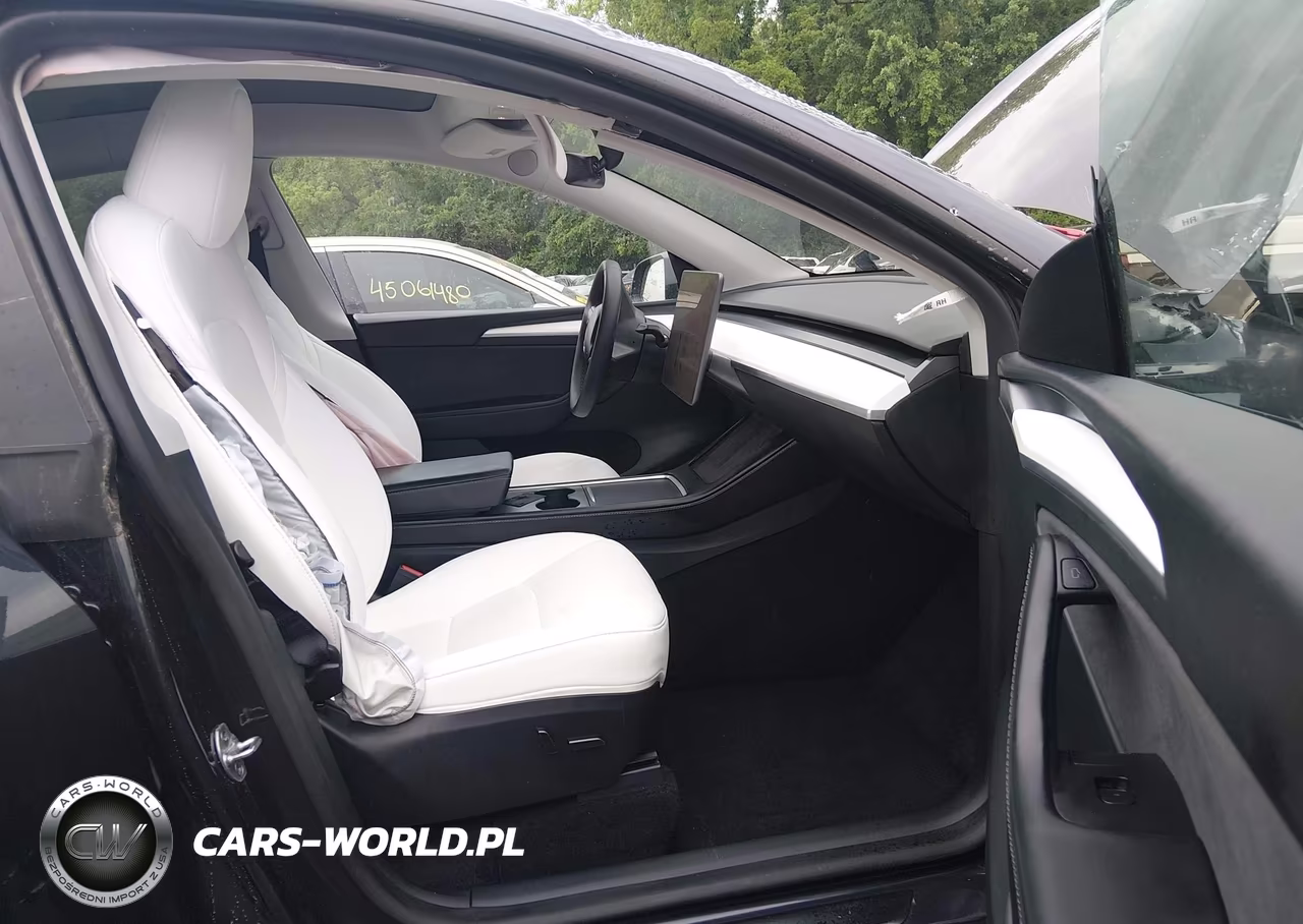 2025 Tesla Model Y Long Range Dual Motor All-Wheel Drive VIN:7SAYGAEE2SF216660 - 5