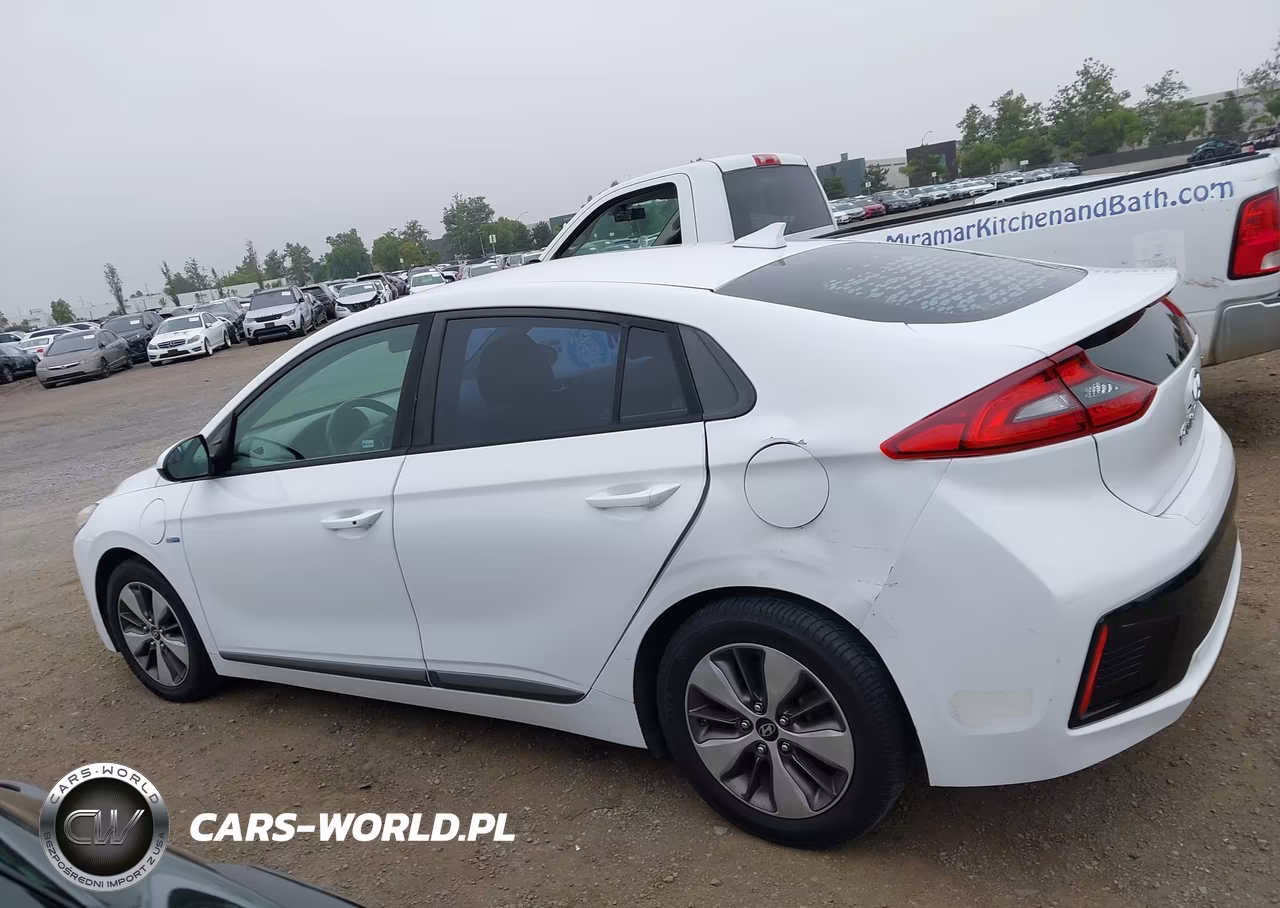 2018 Hyundai Ioniq Plug-In Hybrid VIN:KMHC65LD7JU084721 - 14