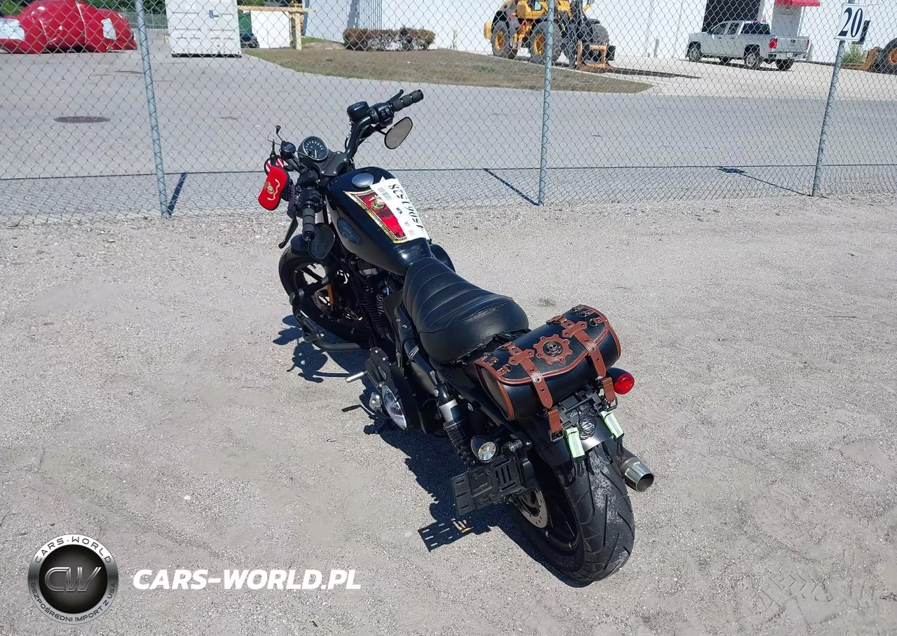 2017 Harley-Davidson Xl883 Iron 883 VIN:1HD4LE212HC412991 - 3