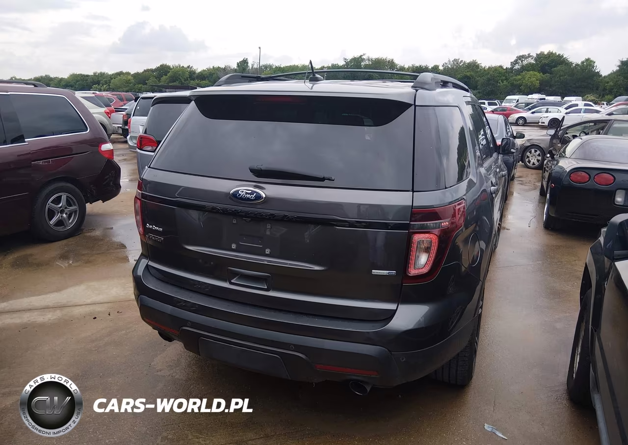 2015 Ford Explorer Sport VIN:1FM5K8GT1FGB42674 - 16