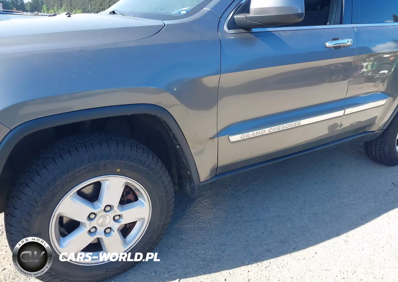 2012 Jeep Grand Cherokee Laredo VIN:1C4RJFAG9CC323484 - 6