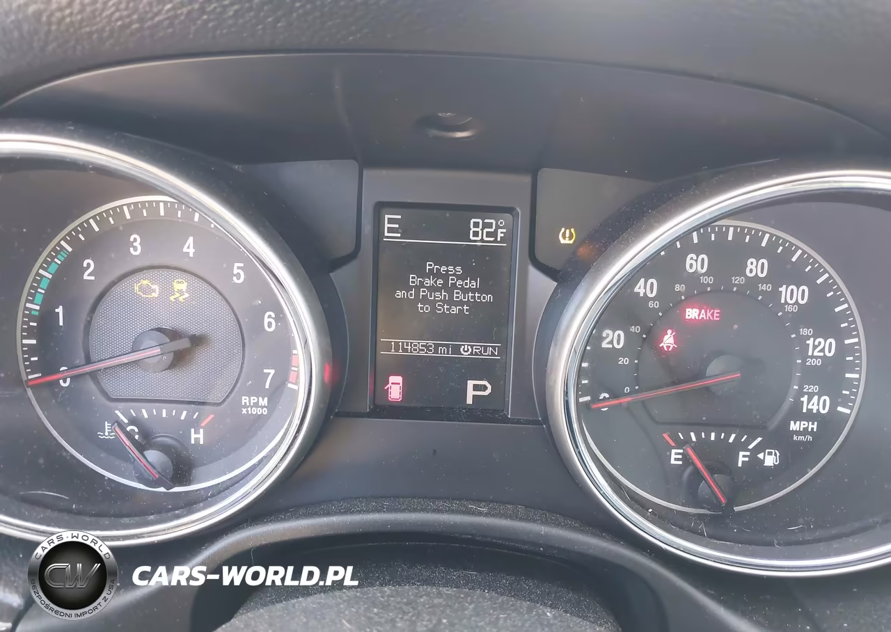 2012 Jeep Grand Cherokee Laredo VIN:1C4RJFAG9CC323484 - 7