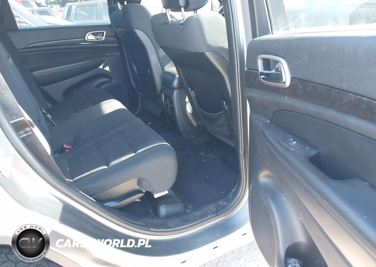 2012 Jeep Grand Cherokee Laredo VIN:1C4RJFAG9CC323484 - 8