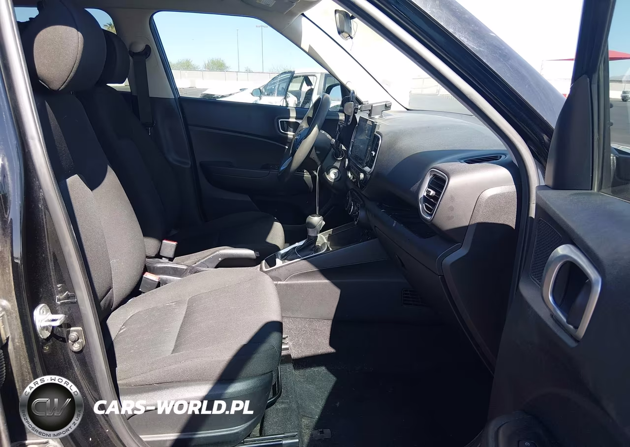2021 Hyundai Venue Se VIN:KMHRB8A30MU068950 - 5