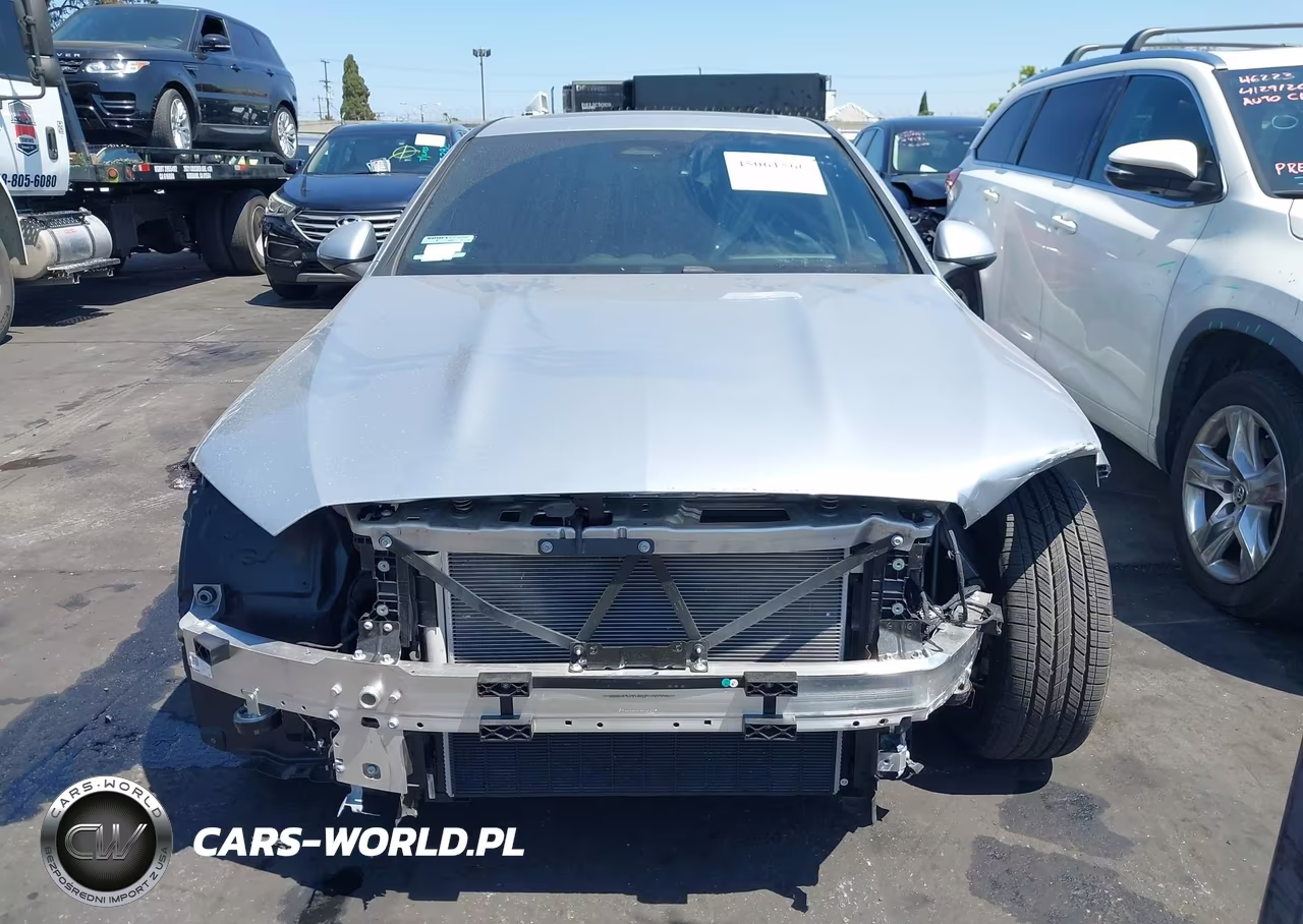 2025 Mercedes-Benz C 300 VIN:W1KAF4GB2SR300242 - 13
