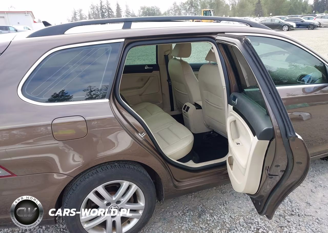 2011 Volkswagen Jetta Sportwagen 2.0L Tdi VIN:3VWPL7AJ2BM707796 - 8