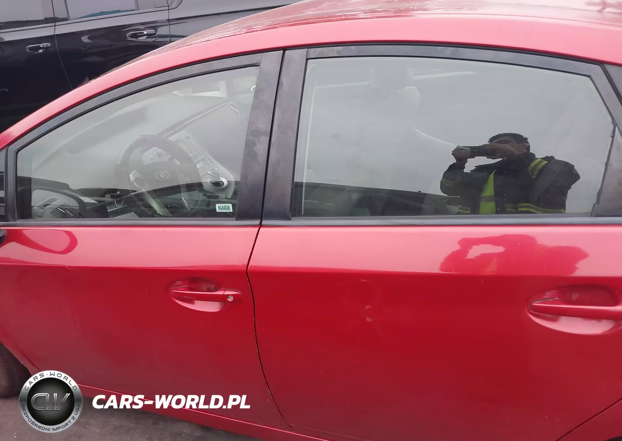 2015 Toyota Prius Two VIN:JTDKN3DU2F2004847 - 15