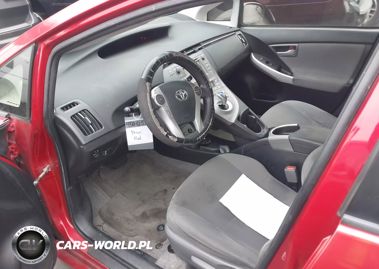 2015 Toyota Prius Two VIN:JTDKN3DU2F2004847 - 18