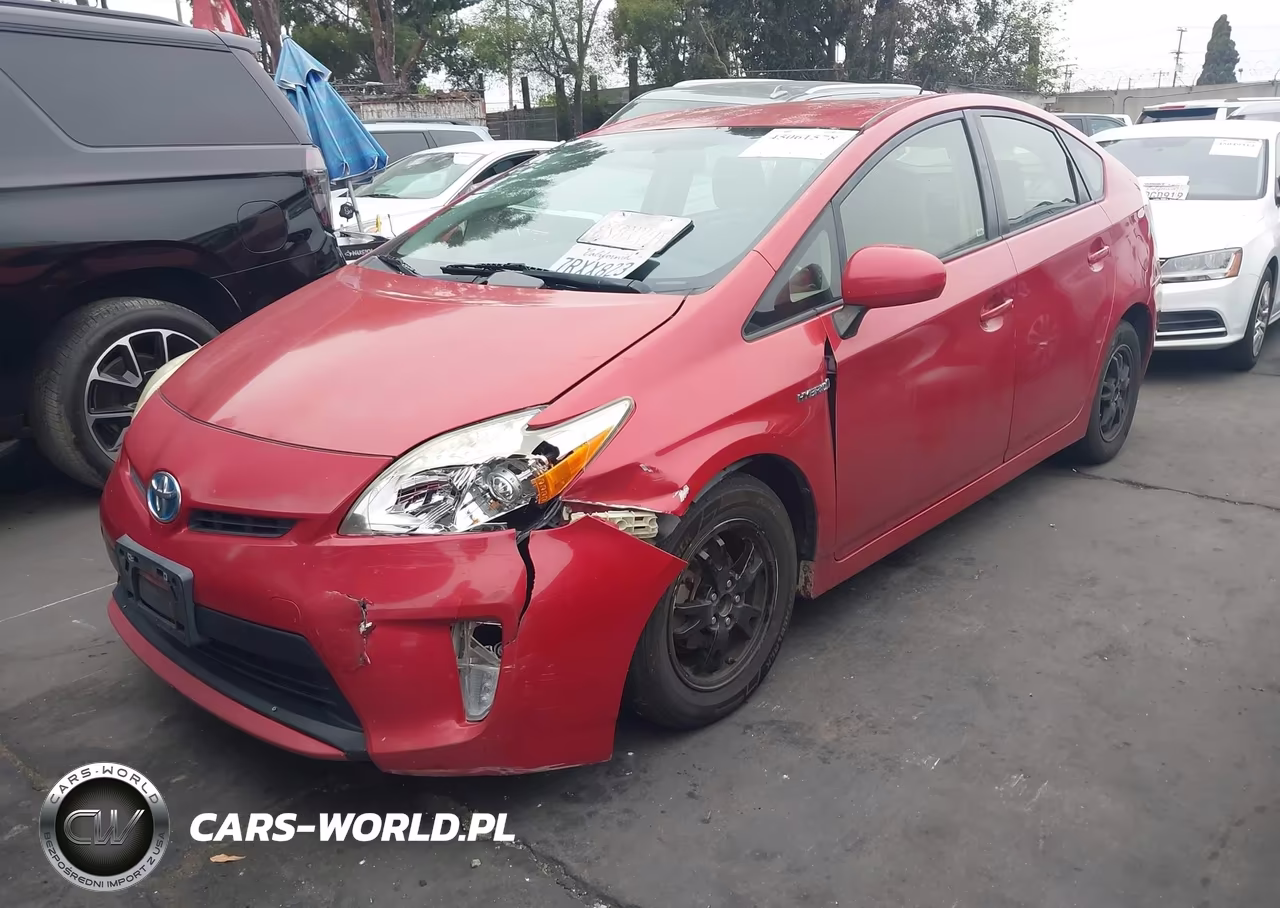 2015 Toyota Prius Two VIN:JTDKN3DU2F2004847 - 2