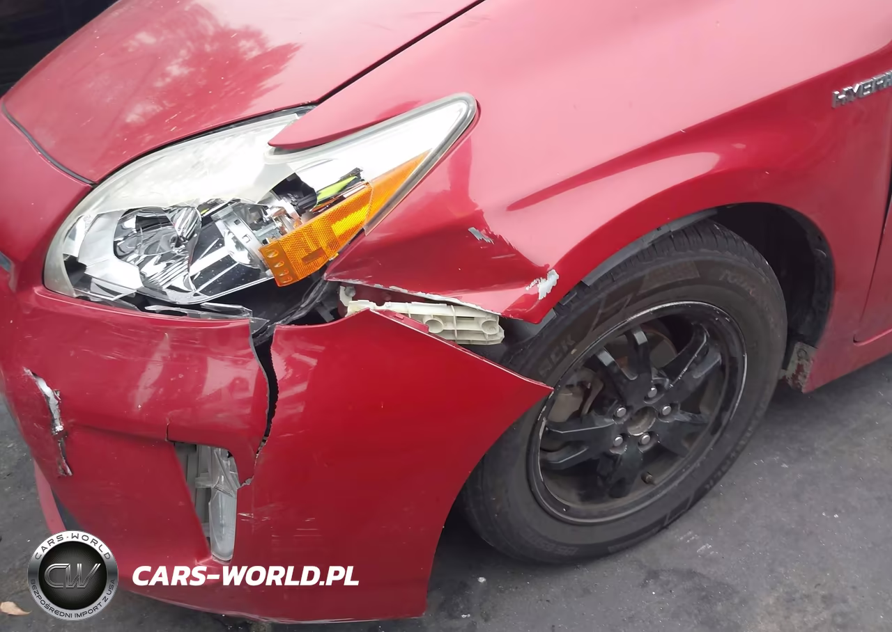 2015 Toyota Prius Two VIN:JTDKN3DU2F2004847 - 6