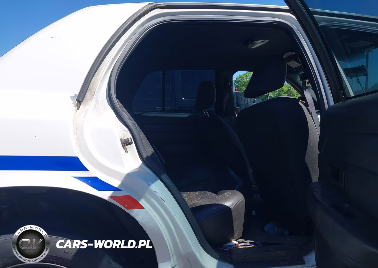 2009 Ford Crown Victoria Police-Police Interceptor VIN:2FAHP71V19X129502 - 8