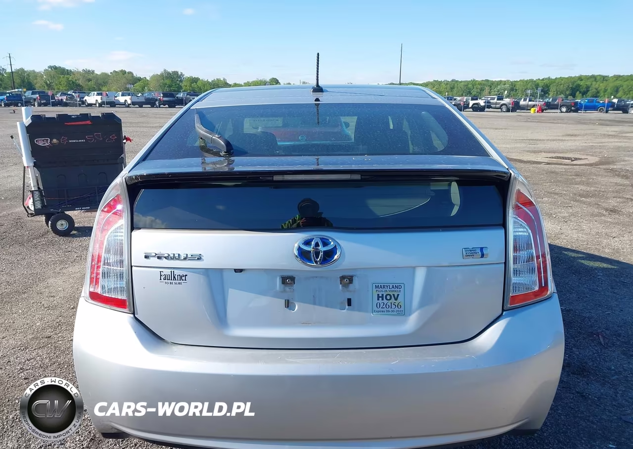 2013 Toyota Prius VIN:JTDKN3DU6D1712814 - 16