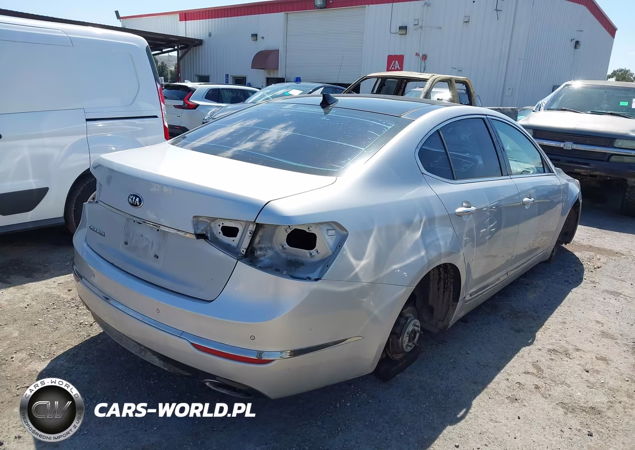 2016 Kia Cadenza Premium VIN:KNALN4D71G5206127 - 4