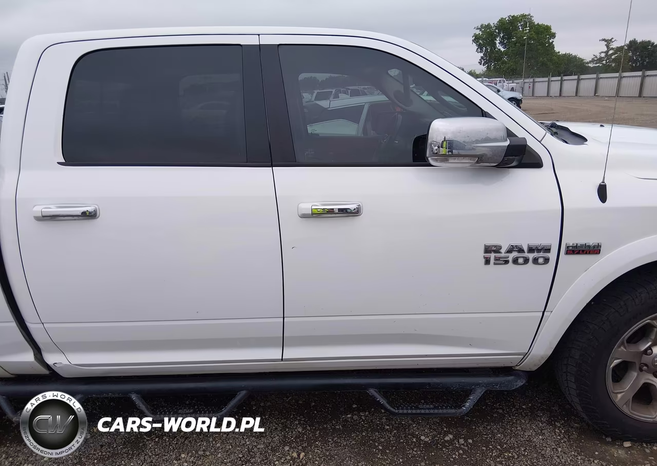 2017 Ram 1500 Laramie 4X4 5'7 Box VIN:1C6RR7NT0HS832437 - 14