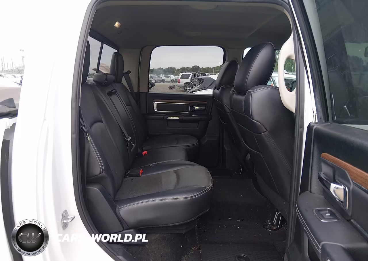 2017 Ram 1500 Laramie 4X4 5'7 Box VIN:1C6RR7NT0HS832437 - 8