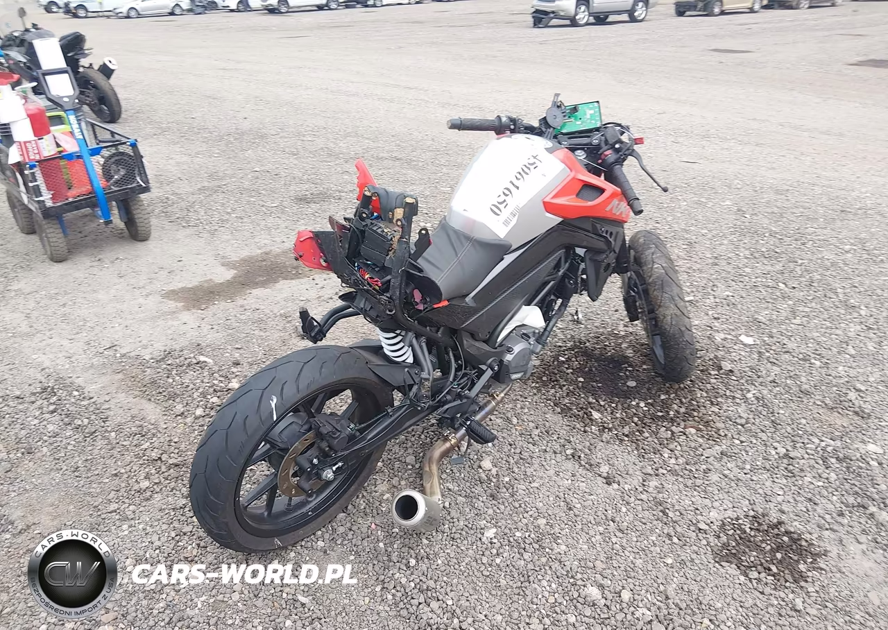 2025 Cf Moto 300Nk VIN:LCEPDPL14S6001507 - 4