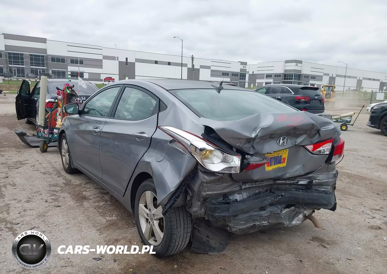 2013 Hyundai Elantra Gls VIN:KMHDH4AE6DU968657 - 3
