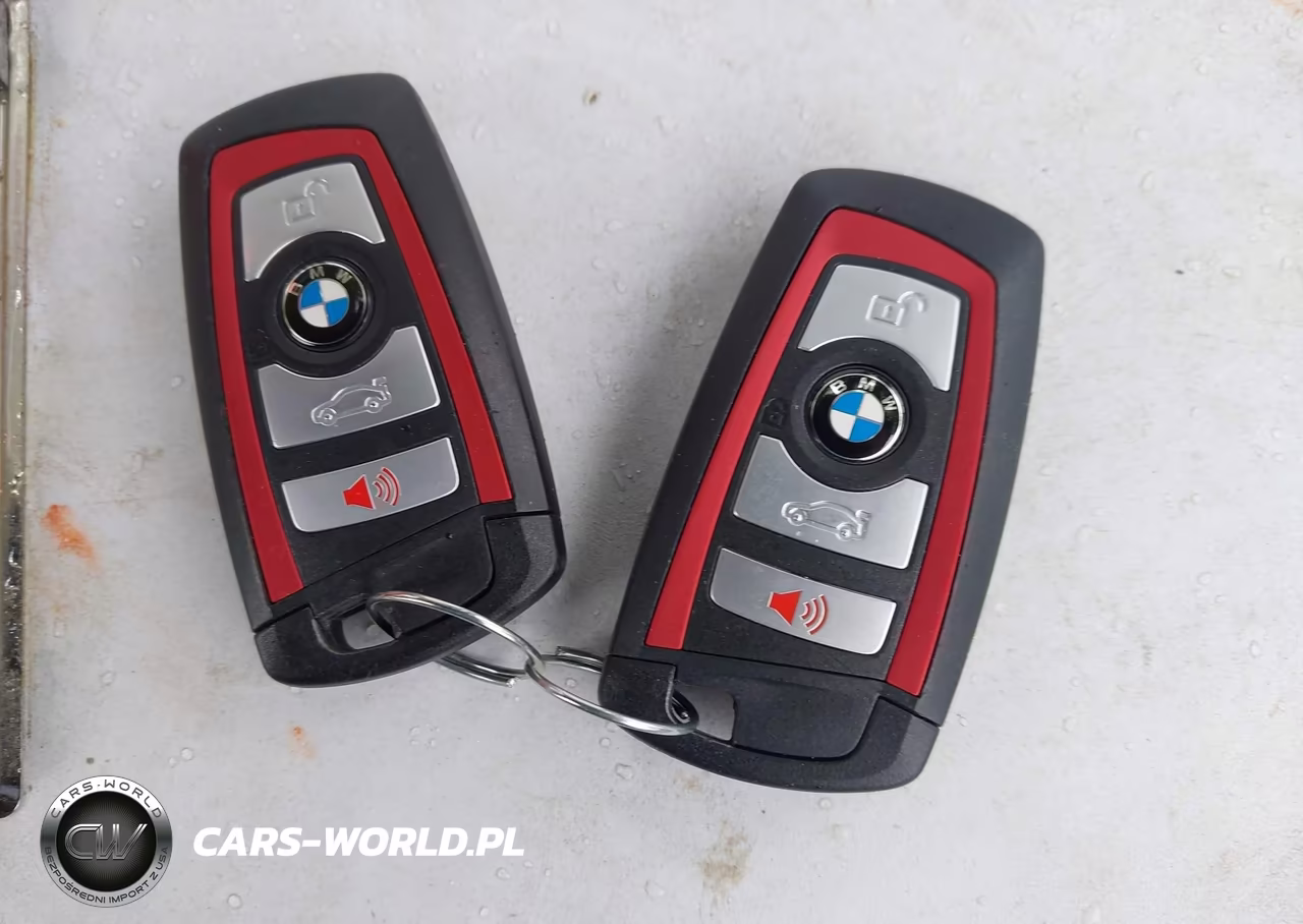 2018 BMW 330I xDrive VIN:WBA8D9C54JEM35009 - 11