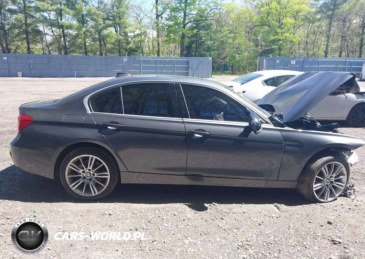 2018 BMW 330I xDrive VIN:WBA8D9C54JEM35009 - 13