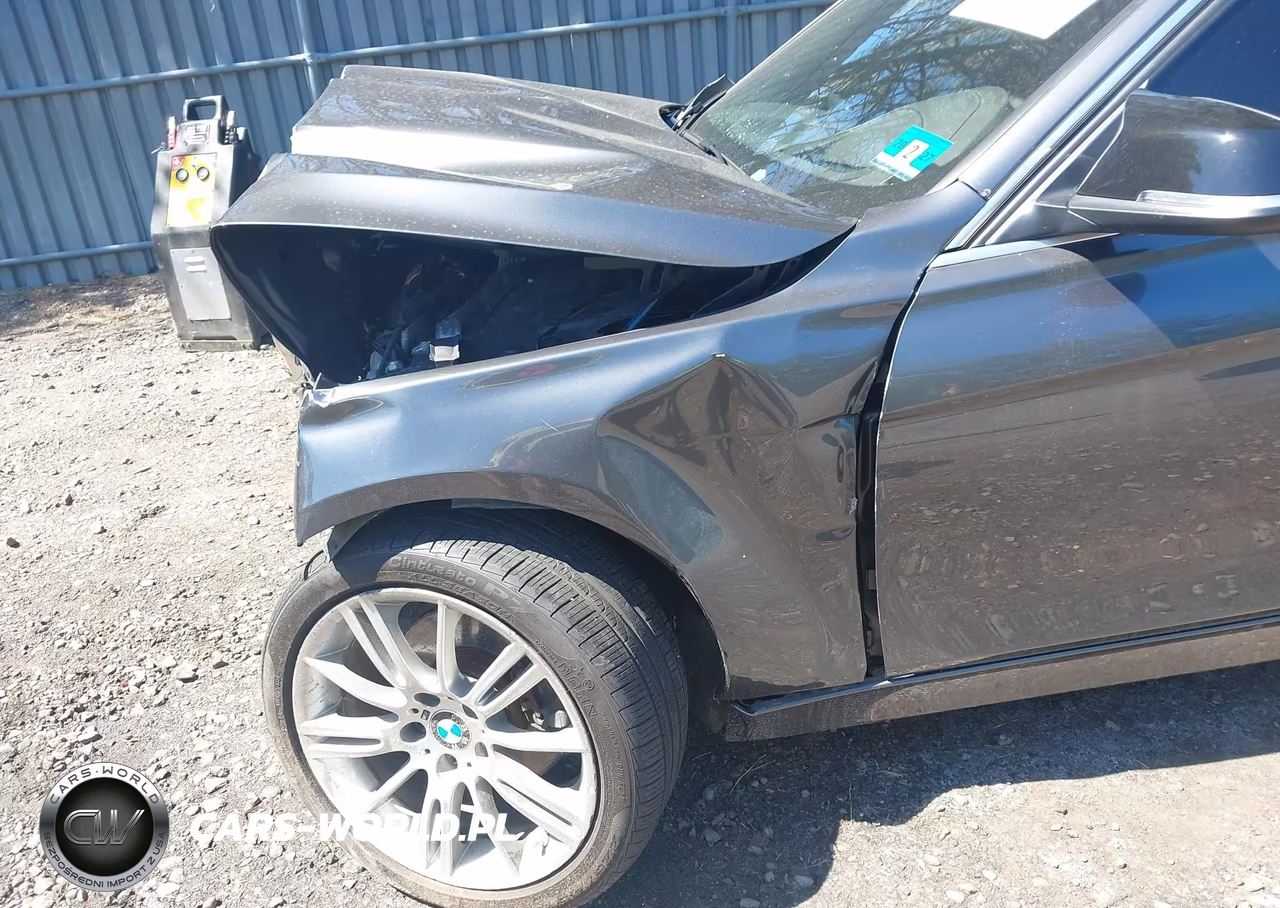 2018 BMW 330I xDrive VIN:WBA8D9C54JEM35009 - 17