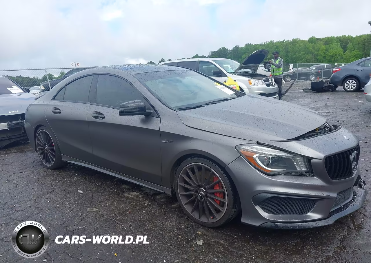 2015 Mercedes-Benz Cla 45 Amg 4Matic – zdjęcie 1 z 16