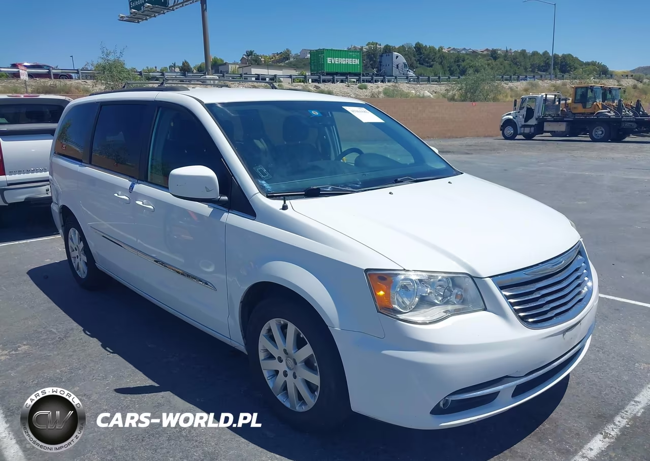 Główne zdjęcie 2015 Chrysler Town & Country Touring