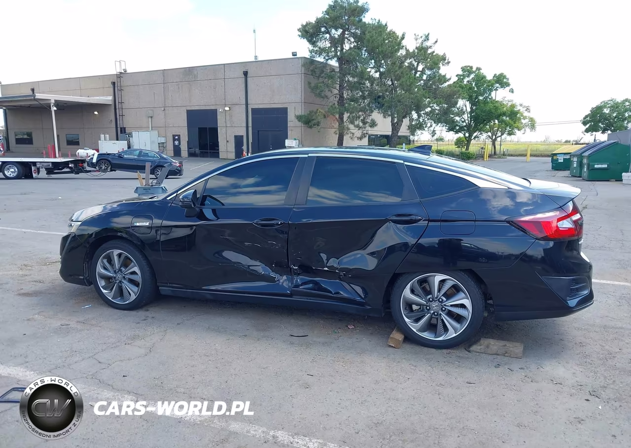 2018 Honda Clarity Plug-In Hybrid Touring VIN:JHMZC5F37JC001271 - 14