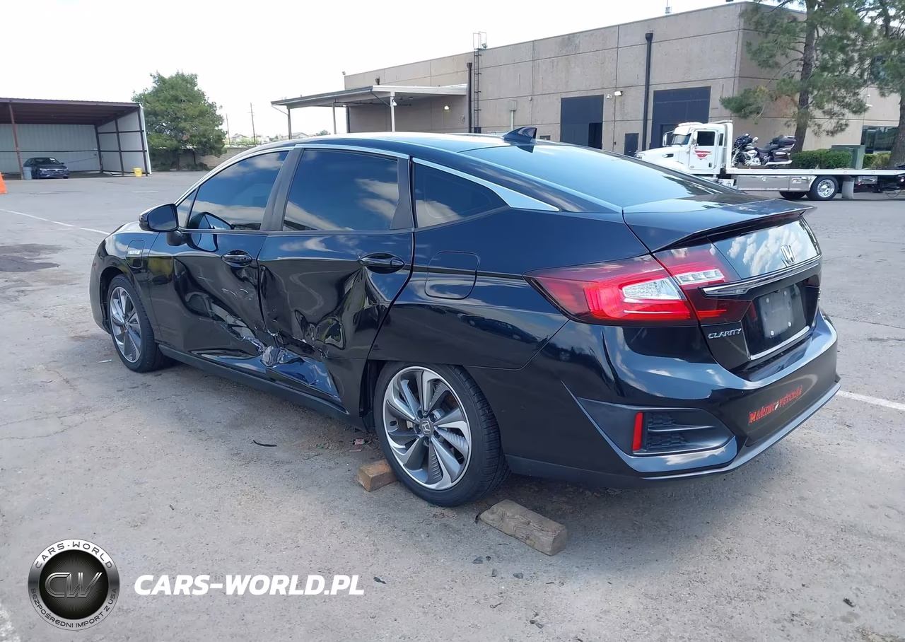 2018 Honda Clarity Plug-In Hybrid Touring VIN:JHMZC5F37JC001271 - 3
