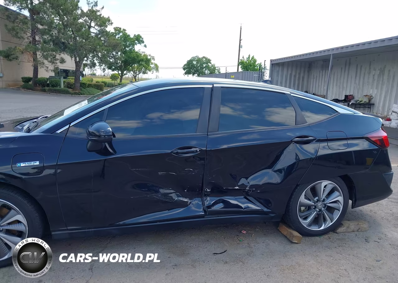 2018 Honda Clarity Plug-In Hybrid Touring VIN:JHMZC5F37JC001271 - 6