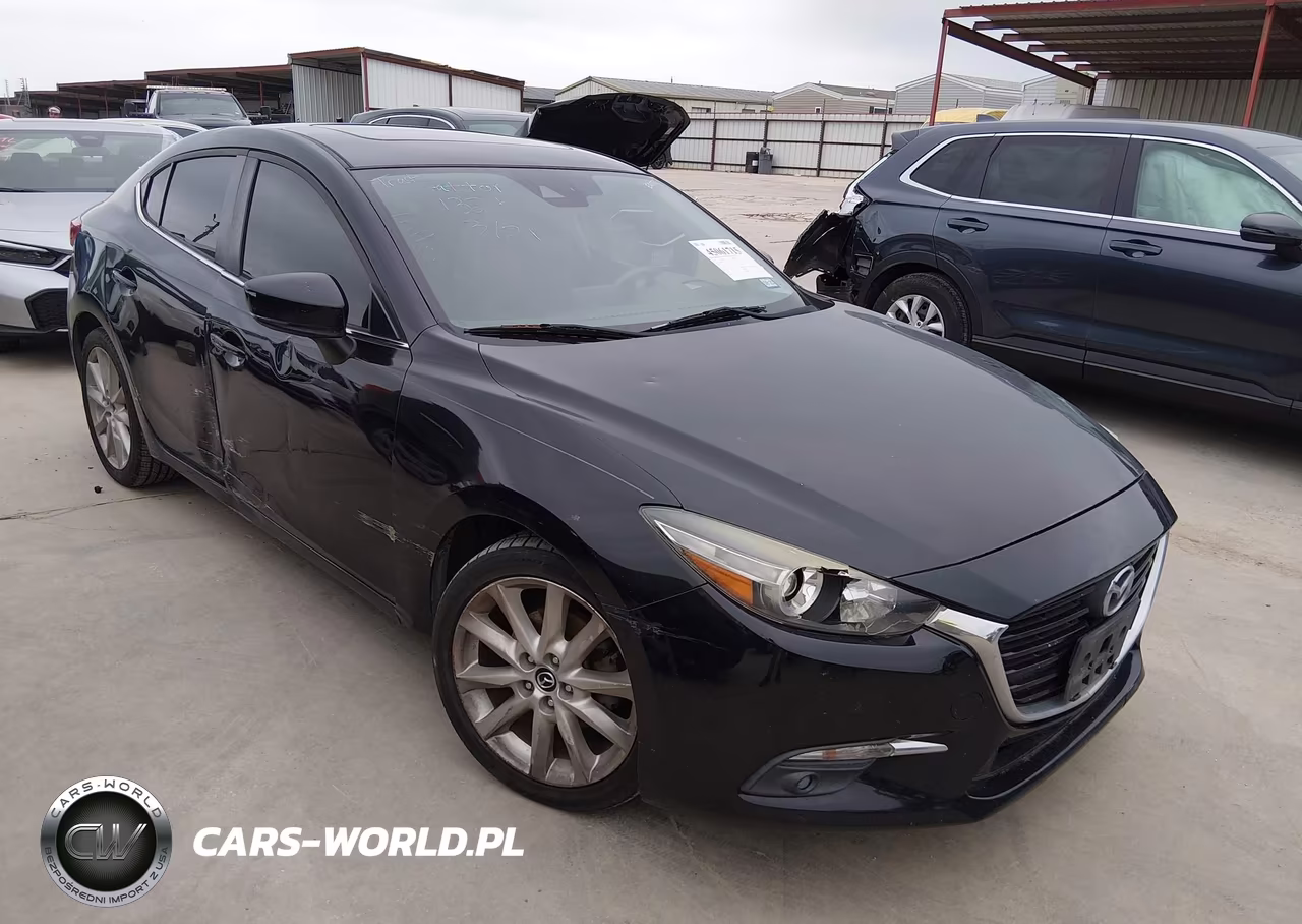 Główne zdjęcie 2017 Mazda Mazda3 Grand Touring