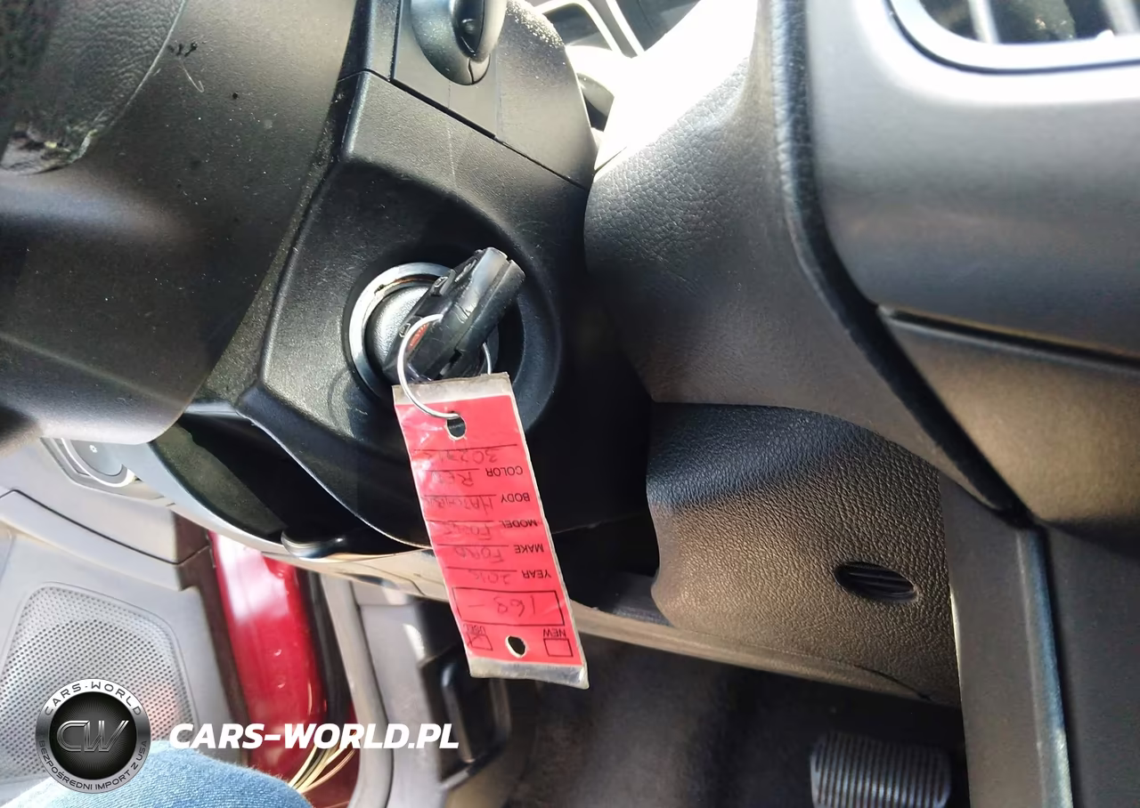 2015 Ford Focus Se VIN:1FADP3K26FL302712 - 11