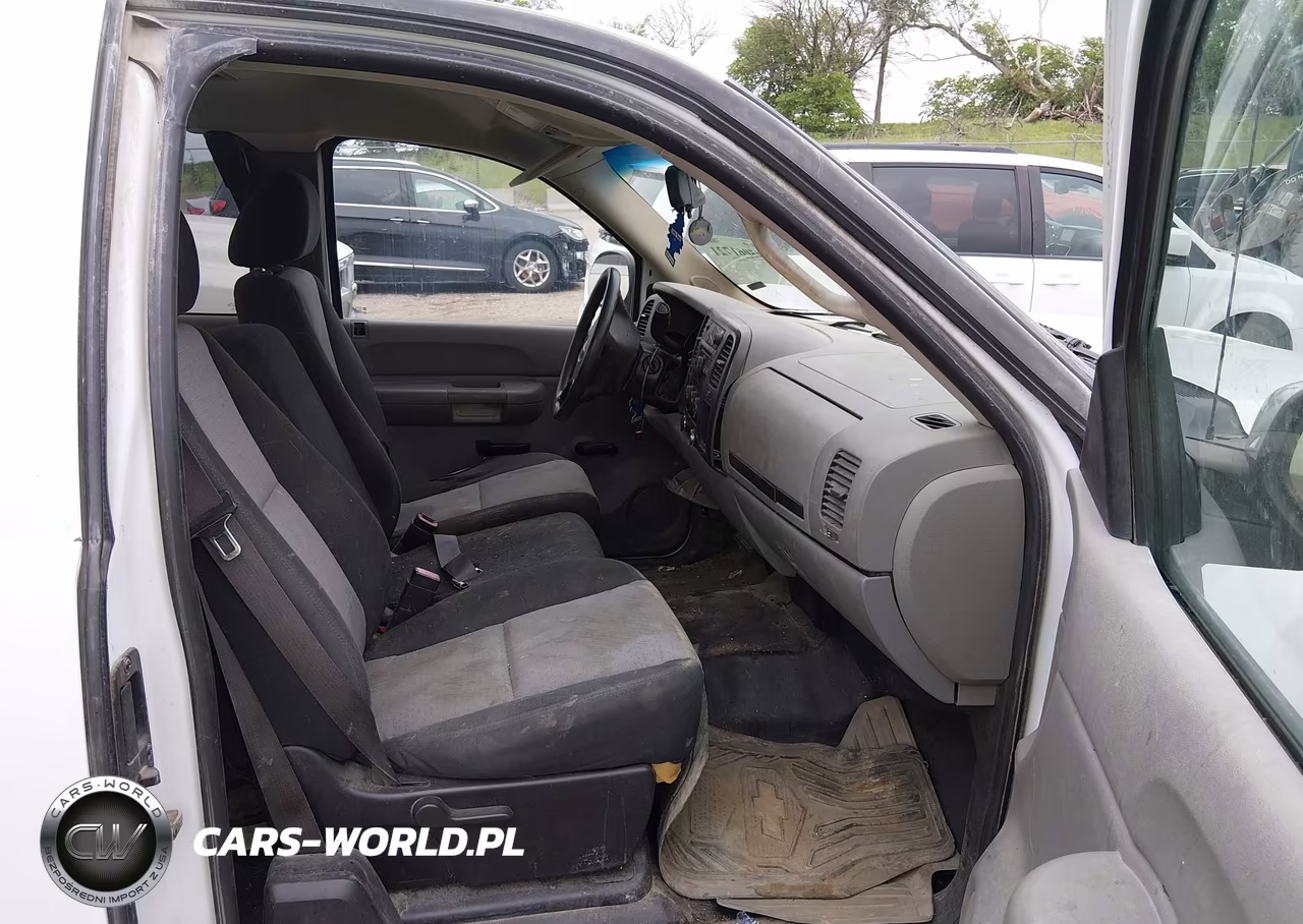 2008 Chevrolet Silverado 1500 Work Truck VIN:2GCEC19C881315872 - 5