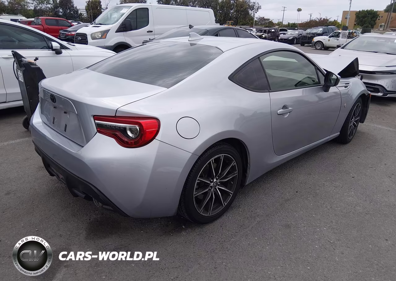 2017 Toyota 86 VIN:JF1ZNAA18H8700812 - 4