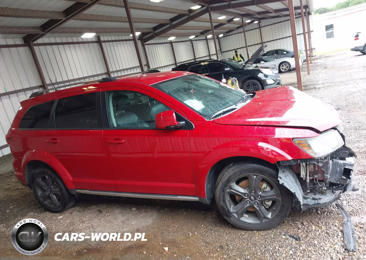 2018 Dodge Journey Crossroad VIN:3C4PDCGGXJT507161 - 13