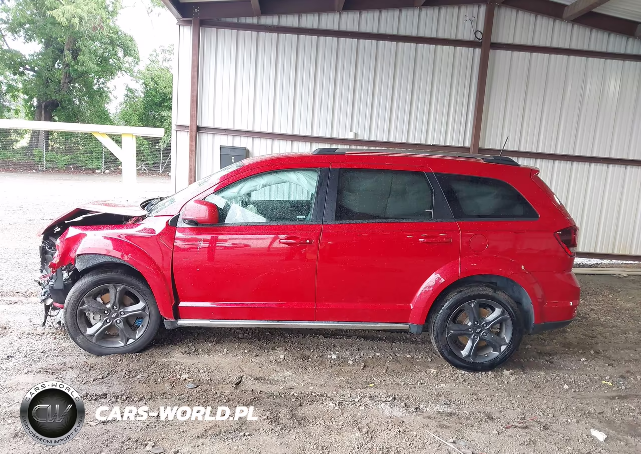 2018 Dodge Journey Crossroad VIN:3C4PDCGGXJT507161 - 14