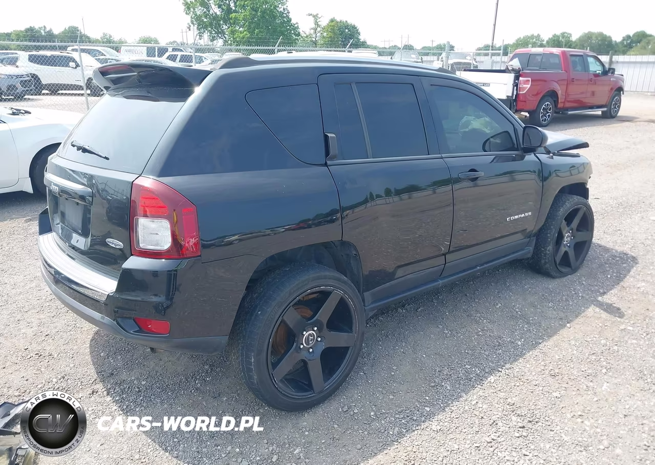 2015 Jeep Compass High Altitude Edition VIN:1C4NJCEA7FD164935 - 4